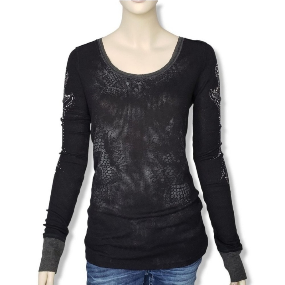Miss Me Waffle Knit Graphic Print Long Sleeve Embellished Top Womens Large